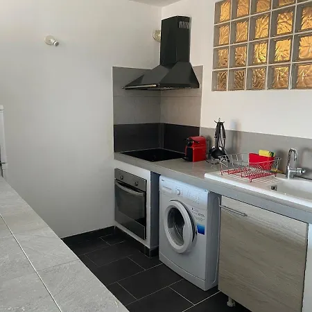 アパート Proche De La 1