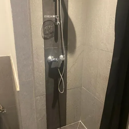 アパート Proche De La 1 コンカ